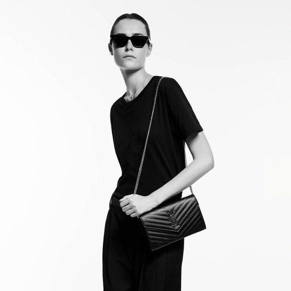 YSL MONOGRAM CHAIN WALLET like new - Picture 3 of 5